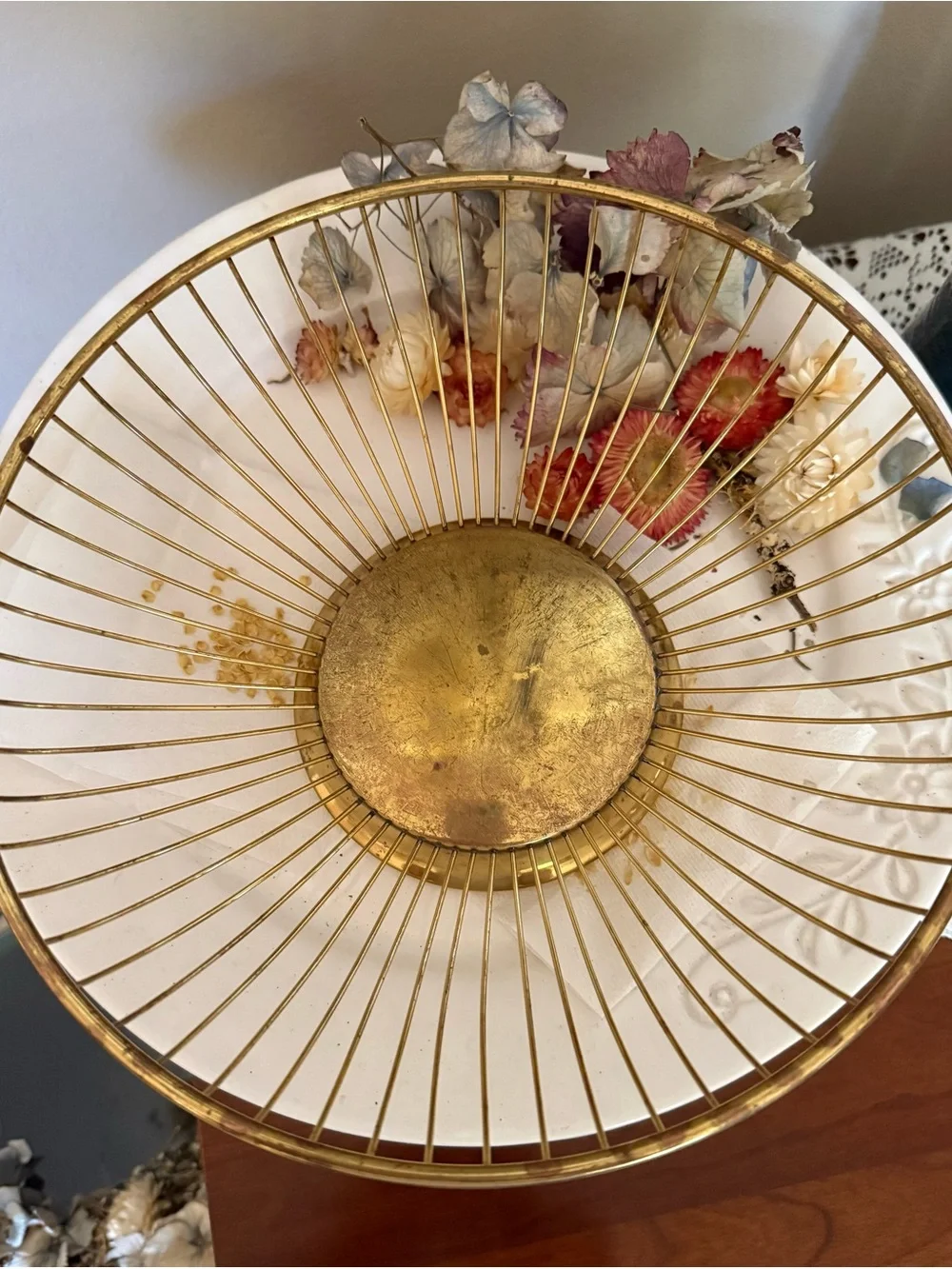 Vintage MCM  Gold Brass Wire Fruit Bowl Bread Basket Stamped Hong Kong
